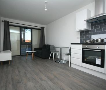 1 bedroom apartment to rent - Photo 2