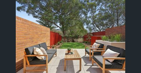 Architectural Essence Over Three Stylish Levels - Photo 3