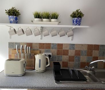 4 bedroom flat share to rent - Photo 5