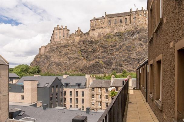 1 Bed Flat, Websters Land, EH1 - Photo 1