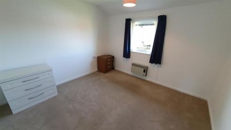 2 bedroom retirement property to rent - Photo 2