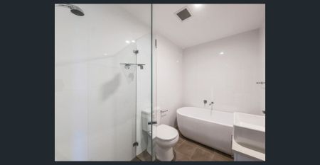 Short Walk to Train and Shops with Big Courtyard - Photo 5