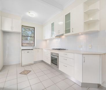 Modern Living - Photo 2