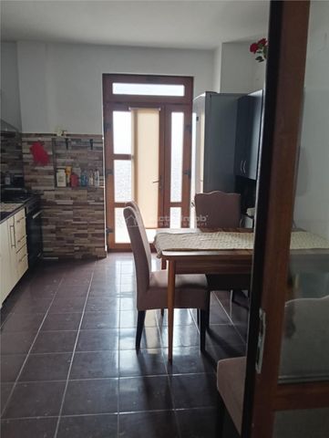 Inchiriez casa cu 4 camere-Bragadiru-zona Anaf-Partial Mobil - Fotografie 3