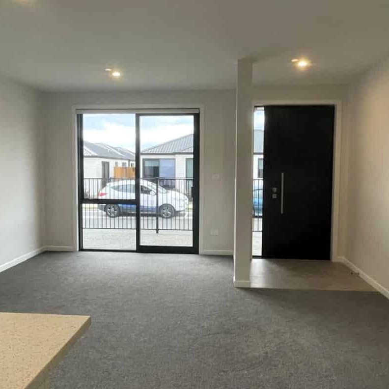 Brand New Build, Top Location – 3-Bed, 2-Bath Rental - Photo 1