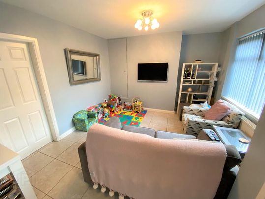 33 Whitehall Parade, Ormeau Road, Belfast, BT7 3GX - Photo 1