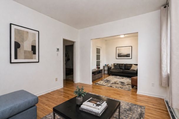 6748 Boul. St-Laurent - Photo 1