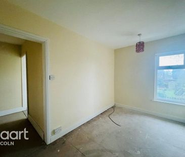 3 bedroom terraced house to rent - Photo 6