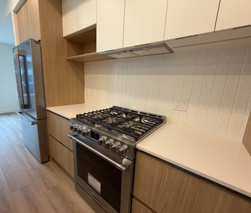 Brand New: 1 bed plus den, Lakeview Heights - Photo 6