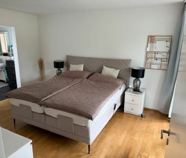 Stilvolle 4.5-Zimmerwohnung mit grossem Balkon - Foto 5