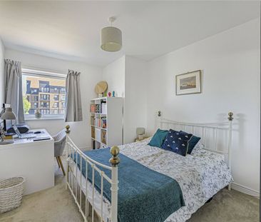 2 bedroom property to rent - Photo 3