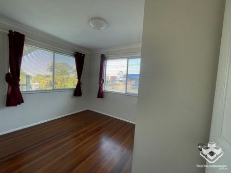 two bedroom unit to let - Photo 4