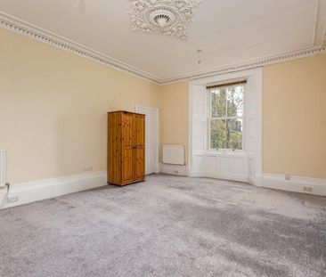 5 bedroom semi-detached house to rent - Photo 2