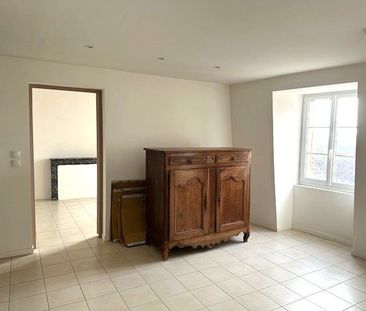 Location Appartement 3 pièces 72m² JOIGNY 89300 - Photo 6