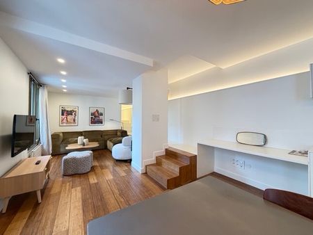 Appartement • Triangle d'Or - Photo 2