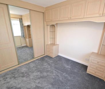 3 bedroom semi-detached house to rent - Photo 6