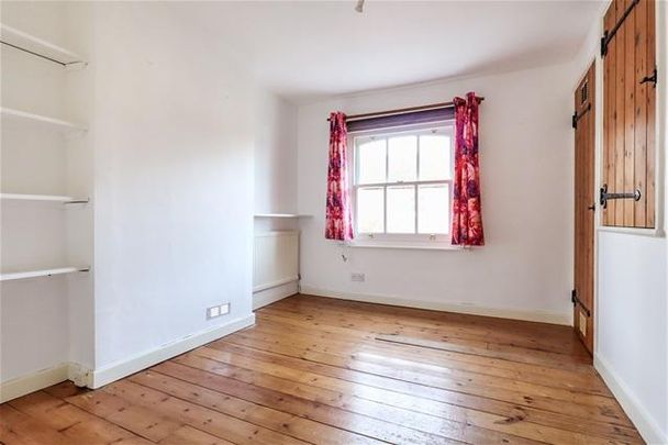 2 bedroom terraced house to rent - Photo 1