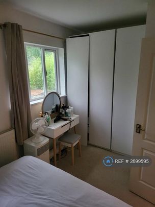 3 bedroom terraced house to rent - Photo 1