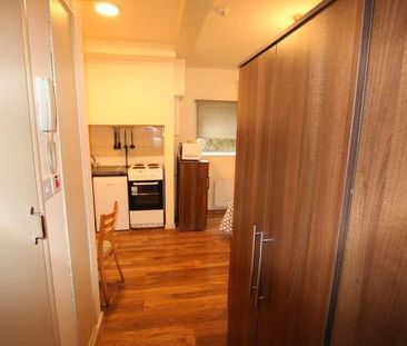 Chatsworth Road, London, NW2 - Photo 1