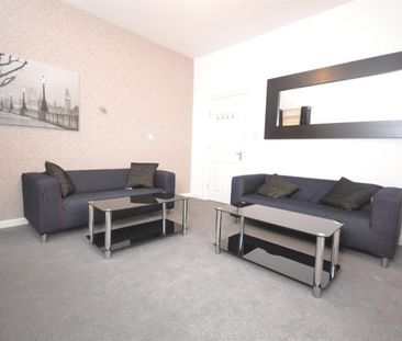 1 bedroom Flat To Let - Photo 1