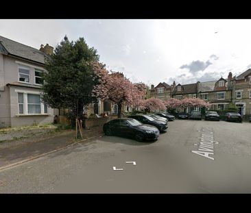 Studio Flat, Avington Grove, SE20 - Photo 1