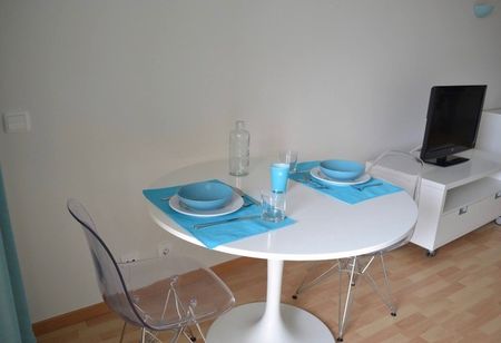 Nice refurbished apartment in the center of Estoril - Photo 5