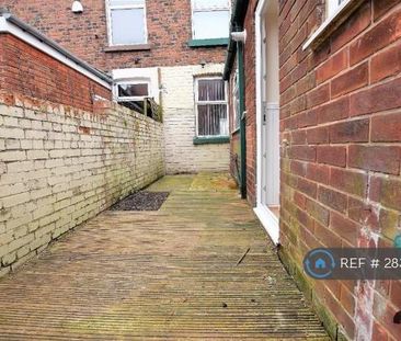 3 bedroom terraced house to rent - Photo 4