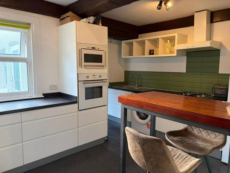 3 bedroom detached house to rent - Photo 3