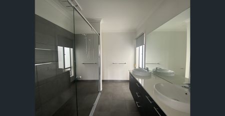 Low Maintenance Family Living - Photo 2