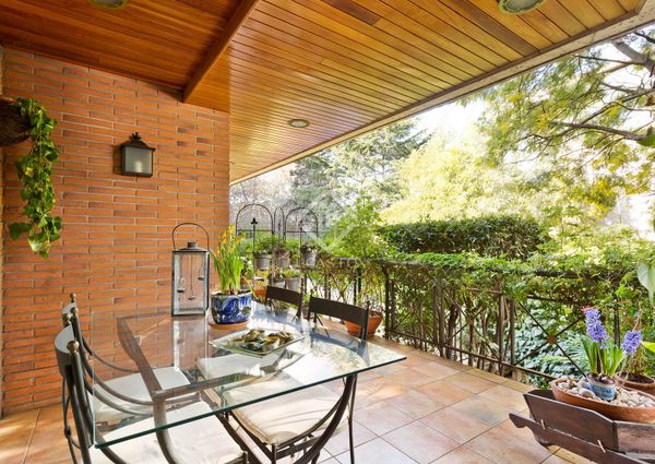 5 Bedroom house / villa with 172m² garden for rent in Sant Cugat, Barcelona