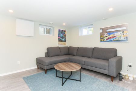 For Lease - 334 Rockhurst Avenue, Tunneys Pasture and Ottawa West, Ontario - Photo 4