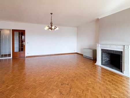 Ruim en lichtrijk appartement in hartje Beveren - Foto 2