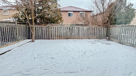 For Lease - 3211 Valcourt Crescent, Mississauga, Ontario - Photo 5