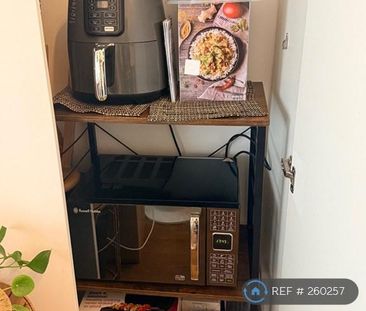 1 bedroom flat to rent - Photo 6