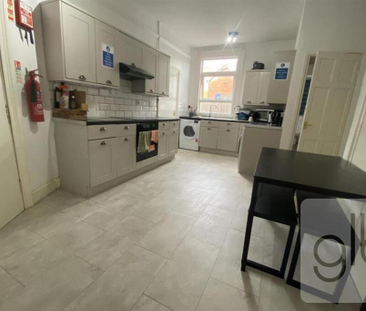 1 bedroom in a house share to rent - Photo 6