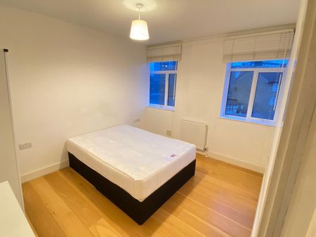 1 Bed Flat, South Lambeth Road, SW8 - Photo 5