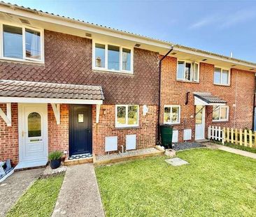 Totland Bay, Isle Of Wight, PO39 - Photo 1