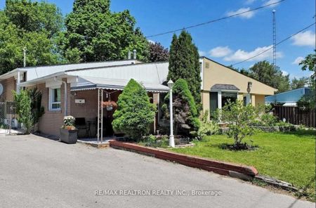 For Lease - 62 Lindsay Avenue, Newmarket, Ontario - Photo 5