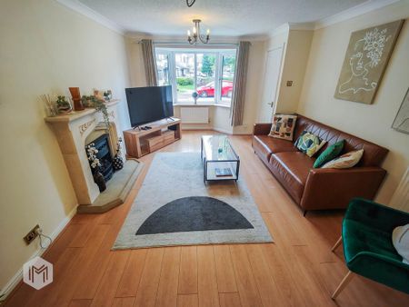 4 bedroom detached house to rent - Photo 2