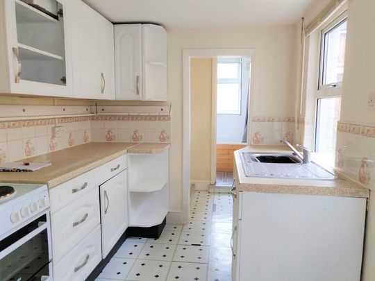 3 bedroom terraced house to rent - Photo 1