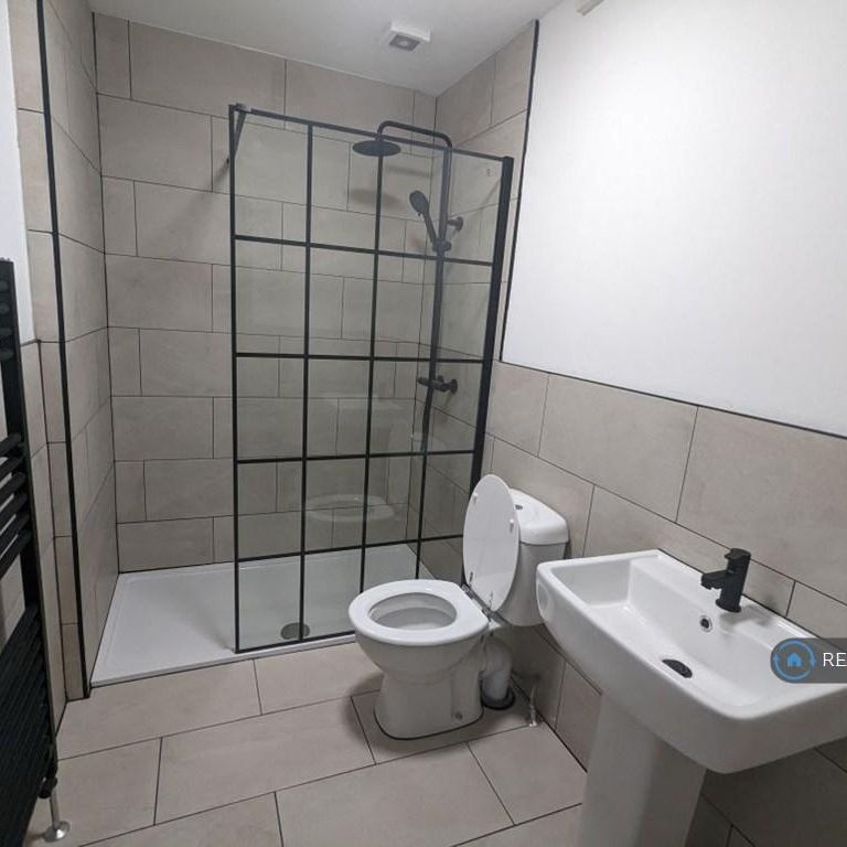 4 bedroom terraced house to rent - Photo 1