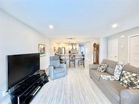 522 Rue des Écuyers - Photo 3