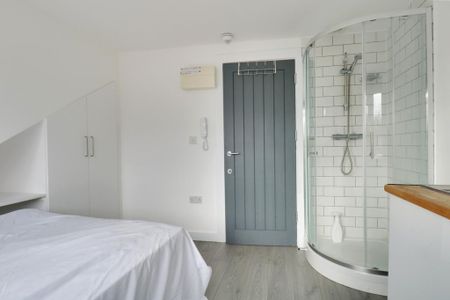 Studio to rent - Photo 3