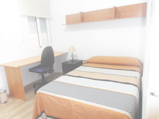 Piso de alquiler en Calle Darro del Boquerón, 6, Centro - Sagrario - Photo 1