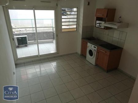 Location Appartement 2 pièces 33m² ST DENIS 97400 - Photo 3