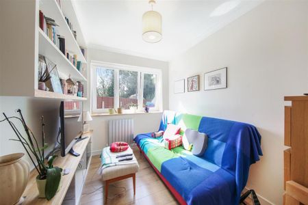 1 bedroom in a house share to rent - Photo 4