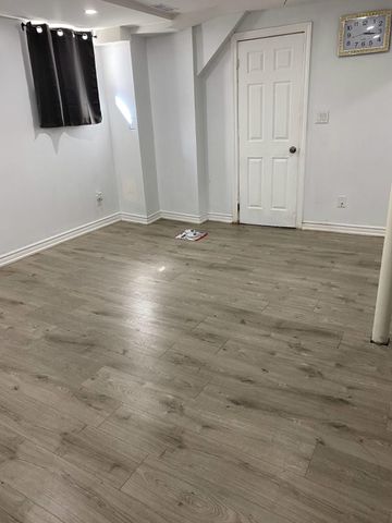 For Lease - 127 Cabot Street, Oshawa, Ontario - Photo 2