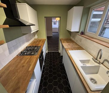 2 bedroom house to rent - Photo 2