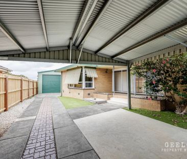 7 Olwen Ave Belmont - Photo 1