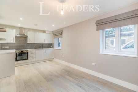 1 bedroom flat to rent - Photo 3